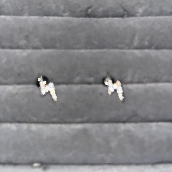 BRAND NEW SILVER DIAMOND LIGHTNING EARRINGS‼️ - Picture 8 of 15